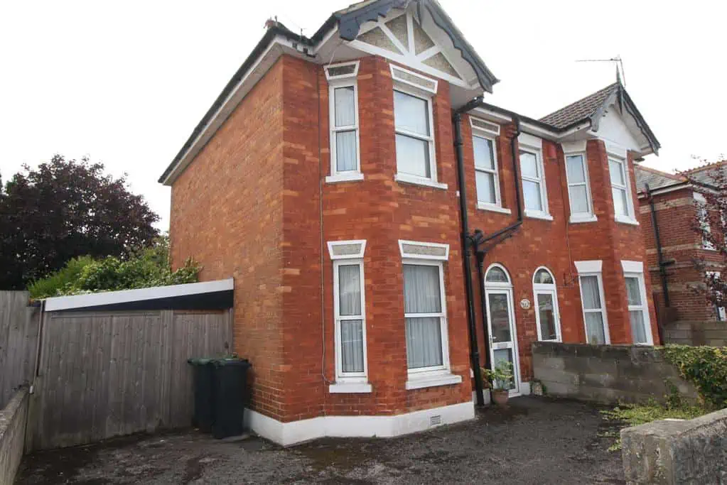 55 Jumpers Road Front