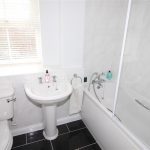 9 Clarence Place Bathroom
