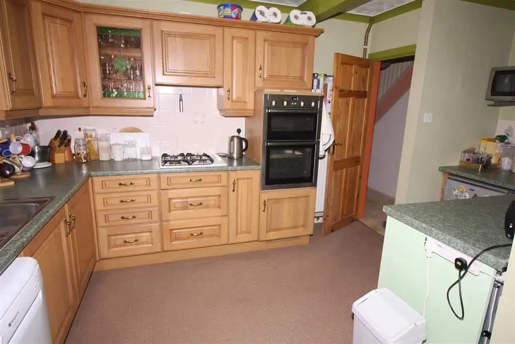 255 Fairmile Road Kitchen