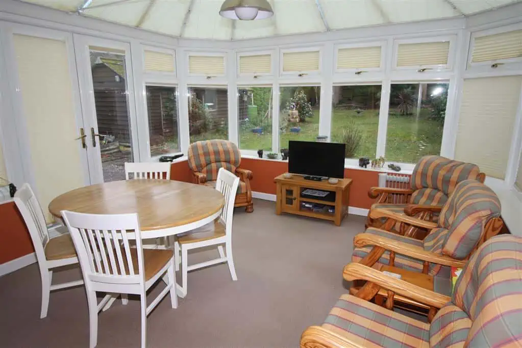 255 Fairmile Road Conervatory
