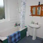 255 Fairmile Road Bathroom