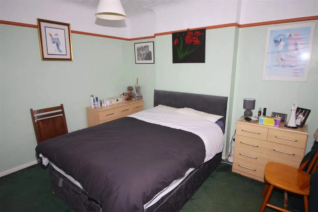 255 Fairmile Road Bedroom