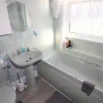 43 Albion Road Bathroom