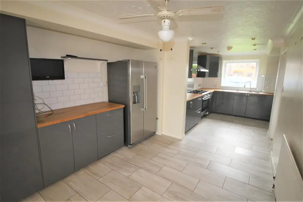 18 Catalina Close Kitchen