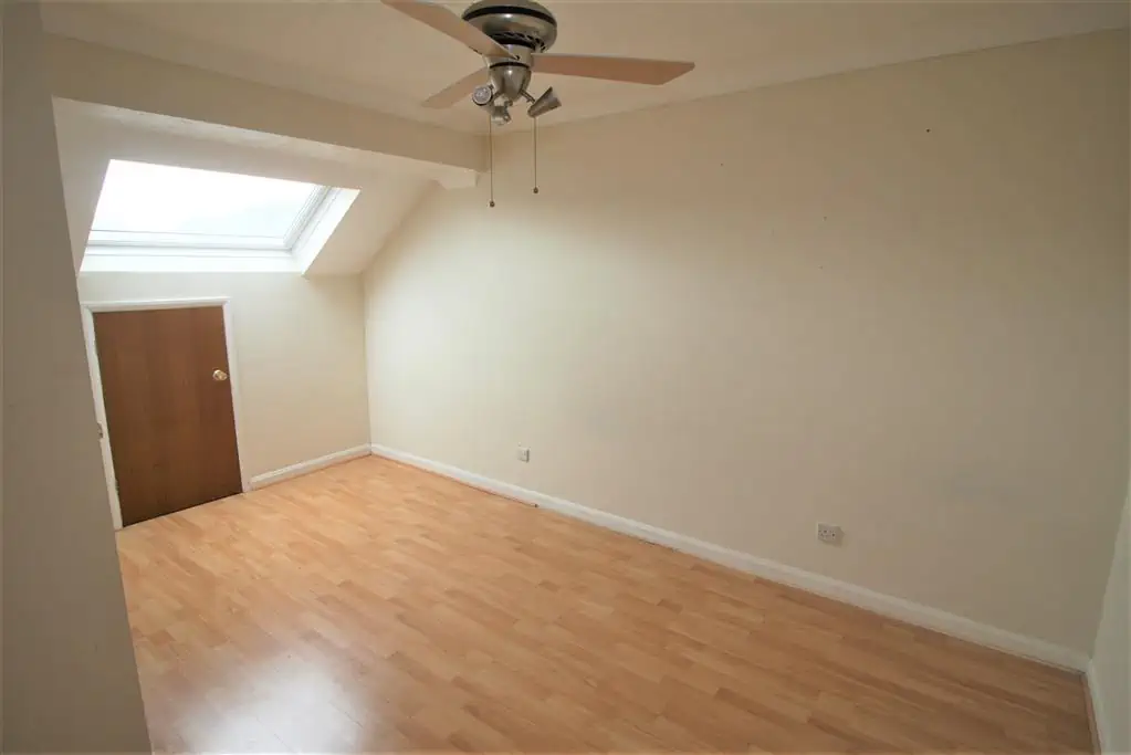 18 Catalina Close Bedroom