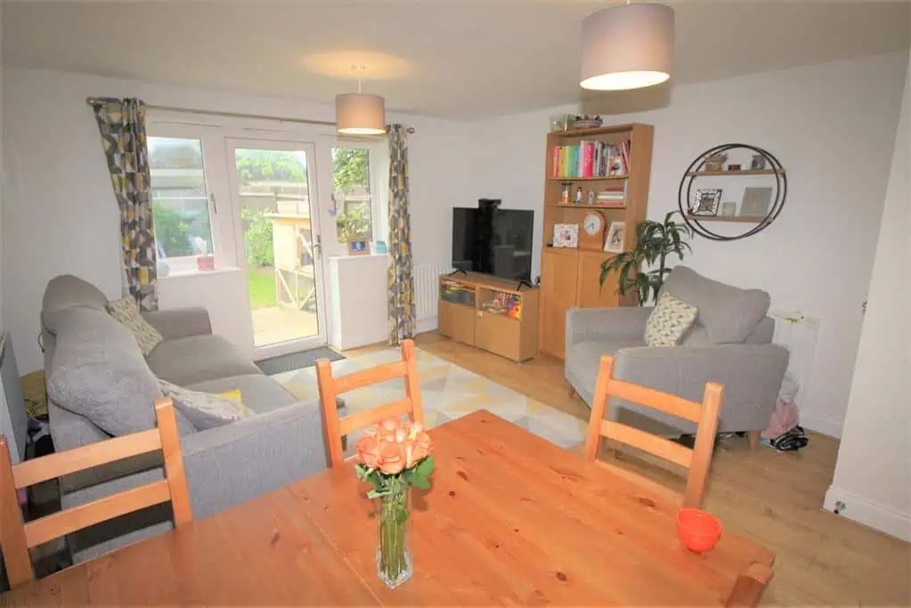 14 Parsonage Close Dining area