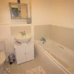 14 Parsonage Close Bathroom