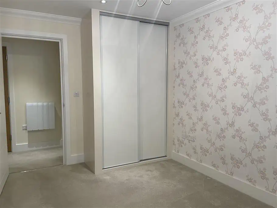 10 Fleur De Lis Bedroom