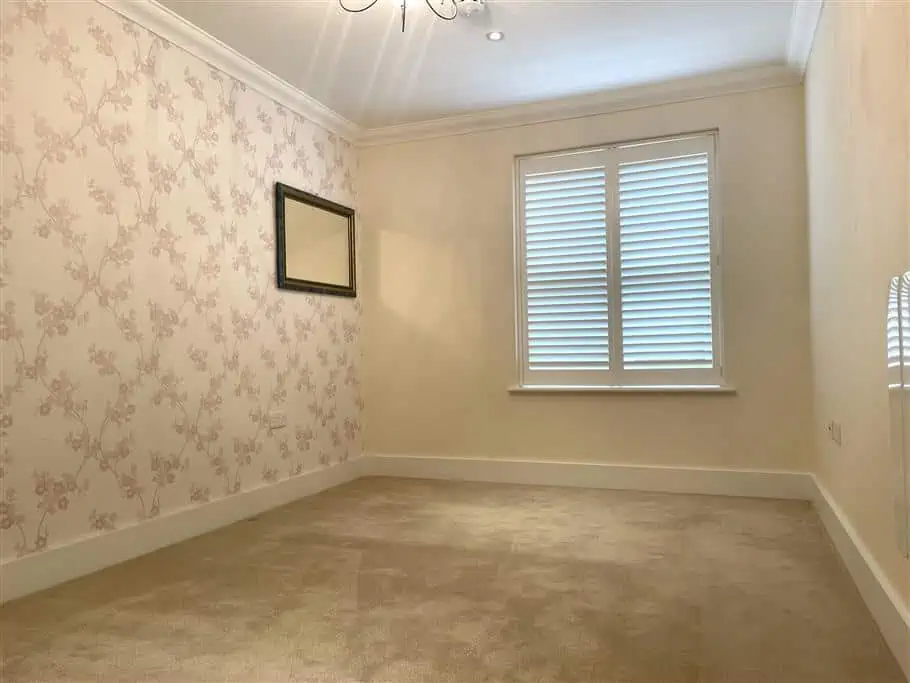 10 Fleur De Lis Bedroom