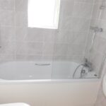 8a Barlands Close Bathroom