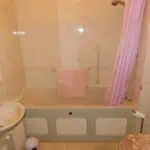 6 Blenheim Court Bathroom