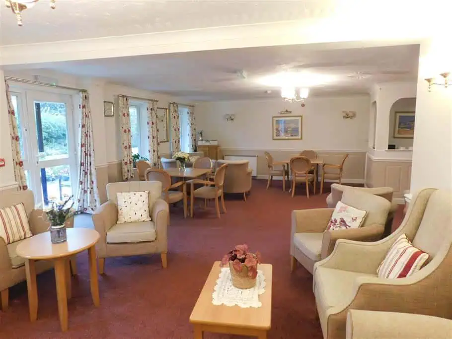 6 Blenheim Court Residents lounge