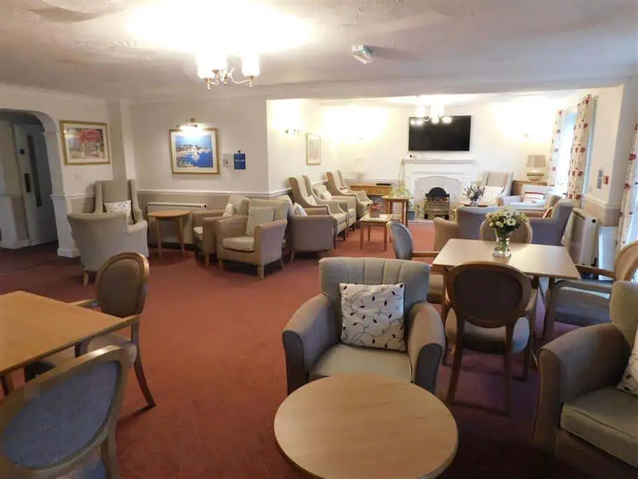 6 Blenheim Court Residents lounge