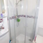 262 Fairmile Road Shower room