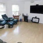 124 Fairmile Road Lounge