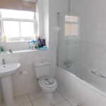 124 Fairmile Road Bathroom