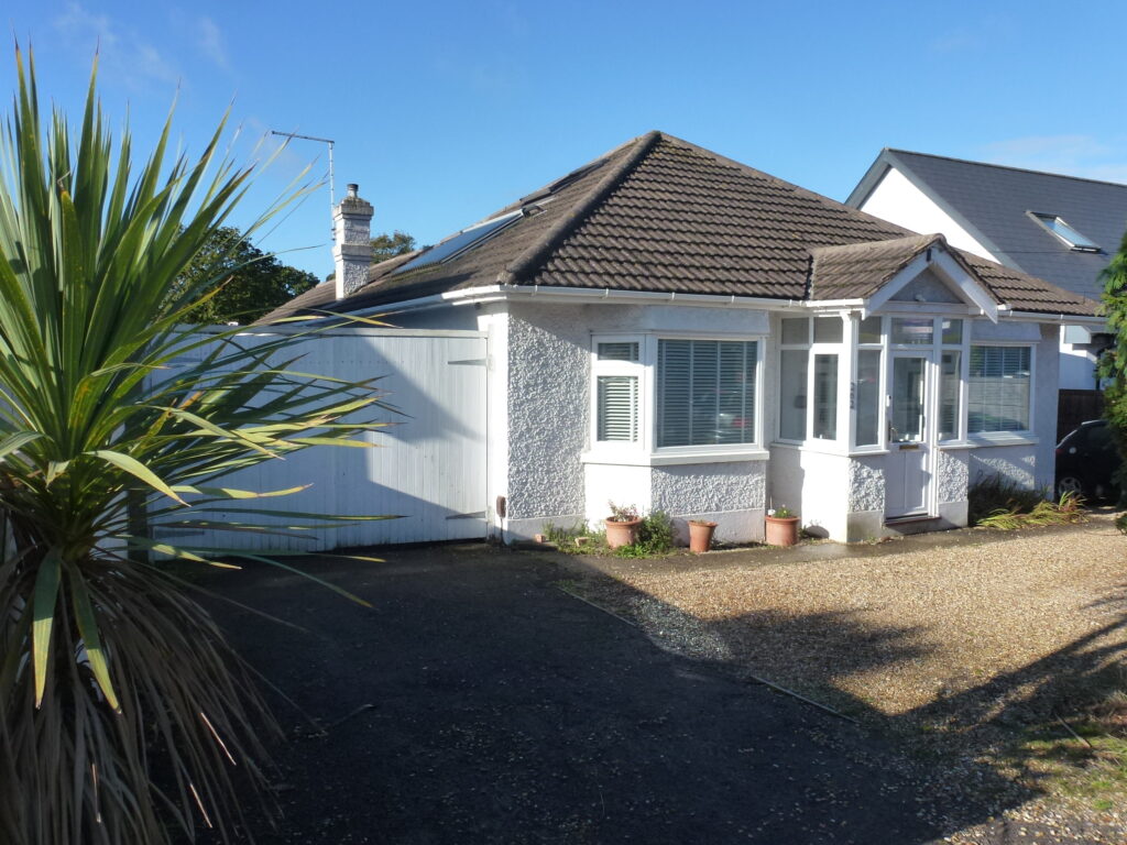 262 Fairmile Road, Christchurch BH23 2LR