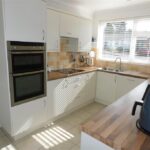 29 Lynton Crescent kitchen