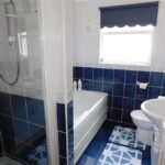 89 Jumpers Road Bathroom