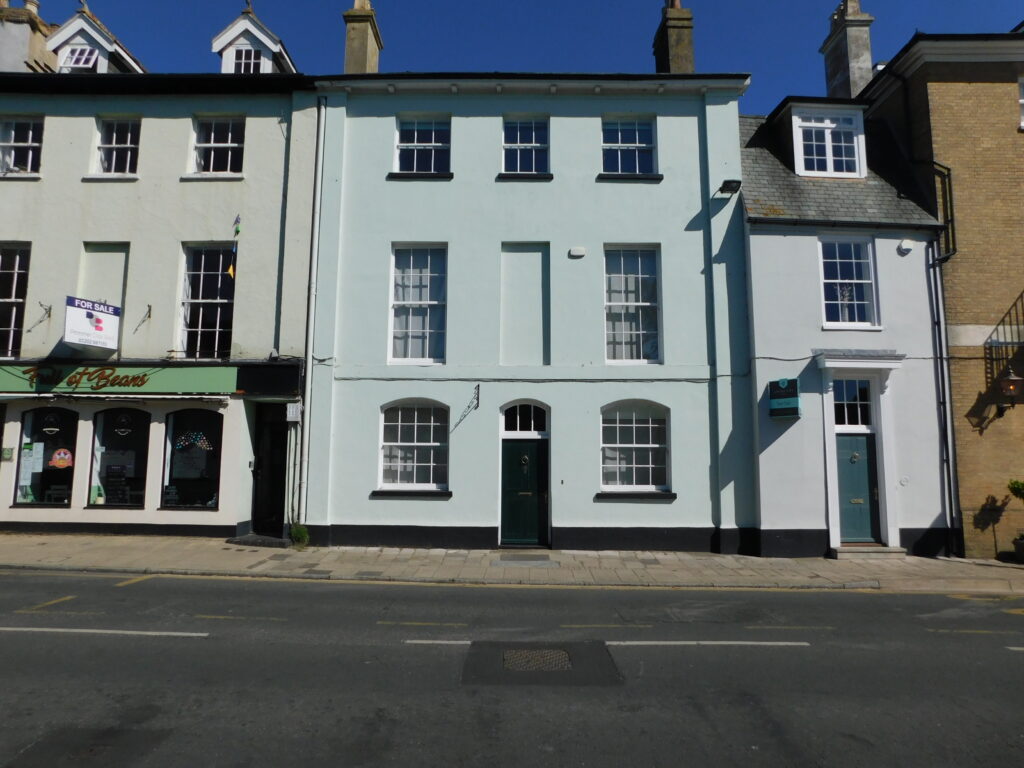 16A Castle Street, Christchurch BH23 1DT