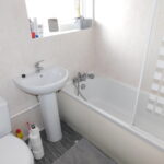 14 Endfield Road Bathroom