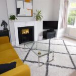 Flat 3 17 Belle Vue Crescent Lounge