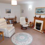 4 Catherine Wheel Gardens Lounge