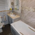 1216 a Christchurch Road Bathroom