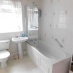 139 The Grove Bathroom