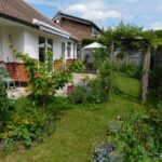 81 Hurn Way Garden