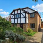9 Kingsway Close Front