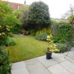 2 Squirrells Close garden