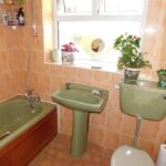 24 Portfield Close Bathroom