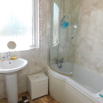 8 St Johns Road Bathroom