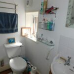 243 Fairmile Road En-suite shower room